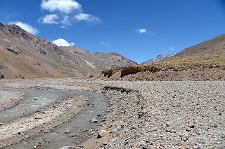 08 The Trail Once Again Is Beside The Vacas River Between Pampa de Lenas And Casa de Piedra On The Trek To Aconcagua Plaza Argentina Base Camp.jpg